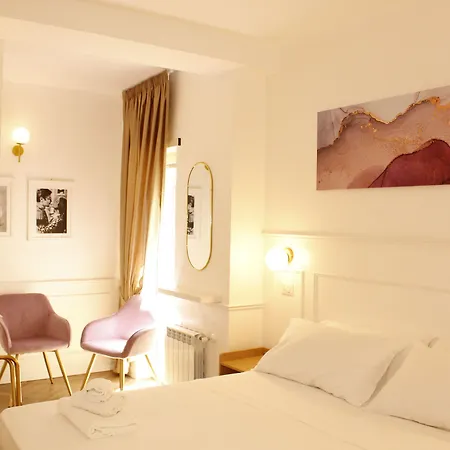 Mama House 2 - Trastevere Pensjonat